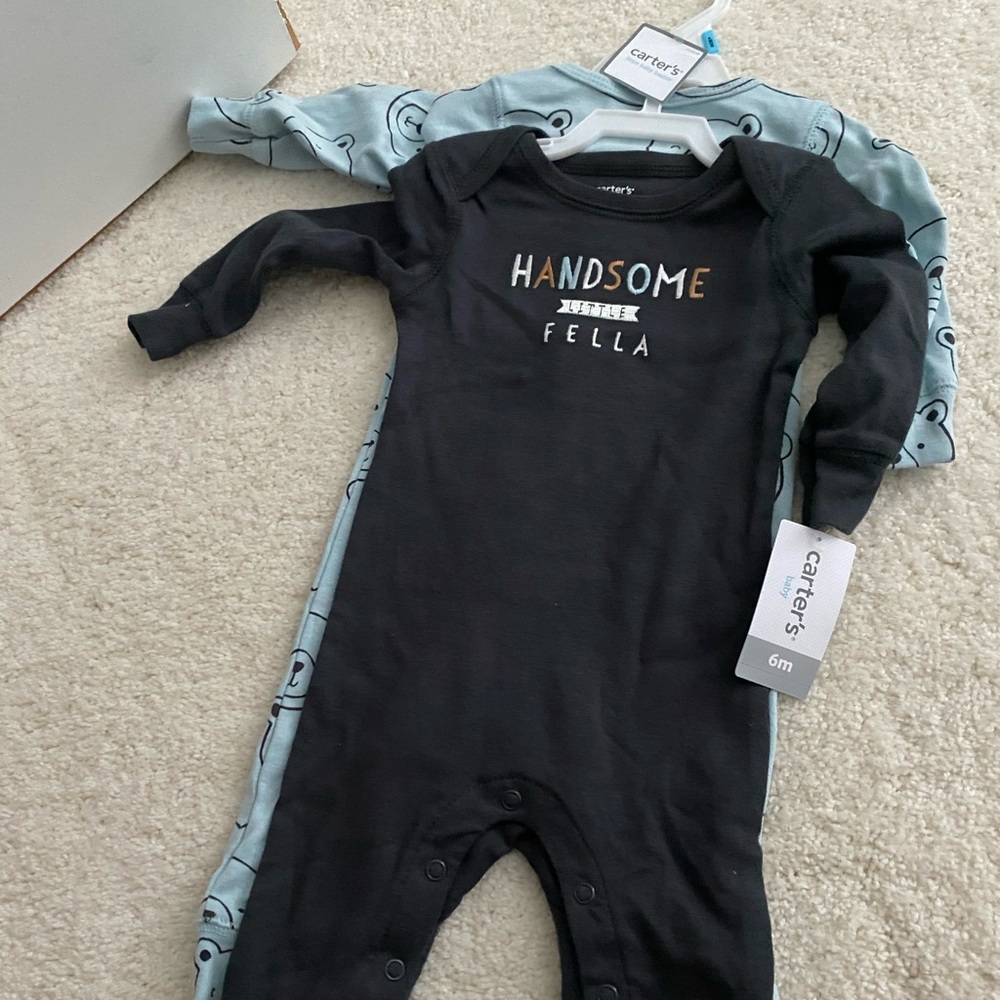 BNWT Carter’s Sleeper Onesies Set